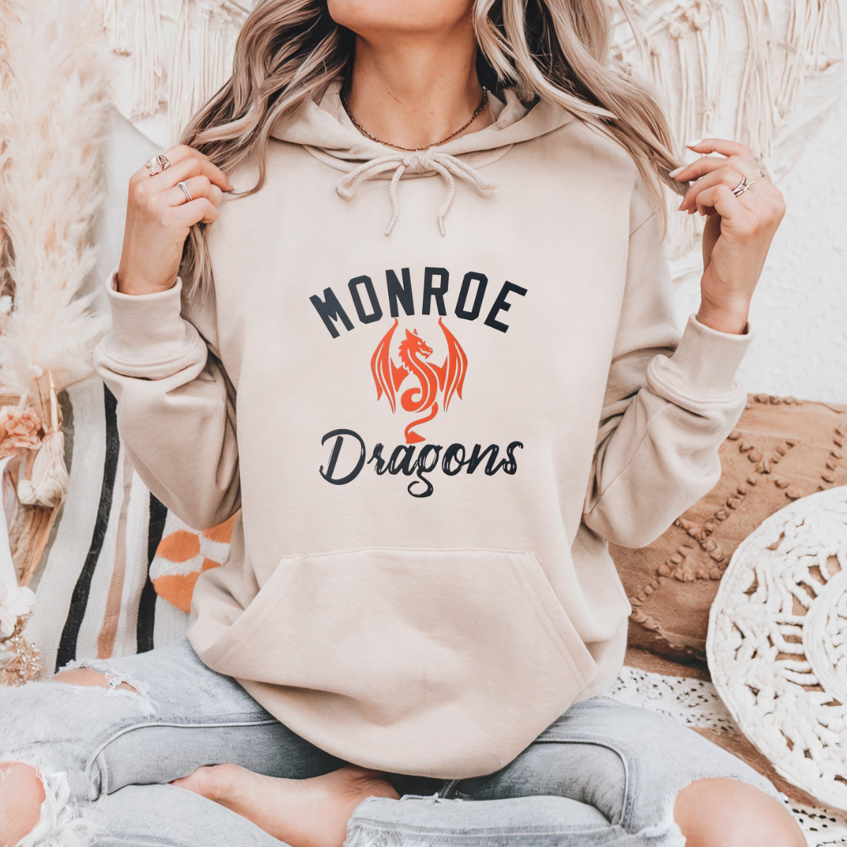 Monroe Dragons W/ Dragon