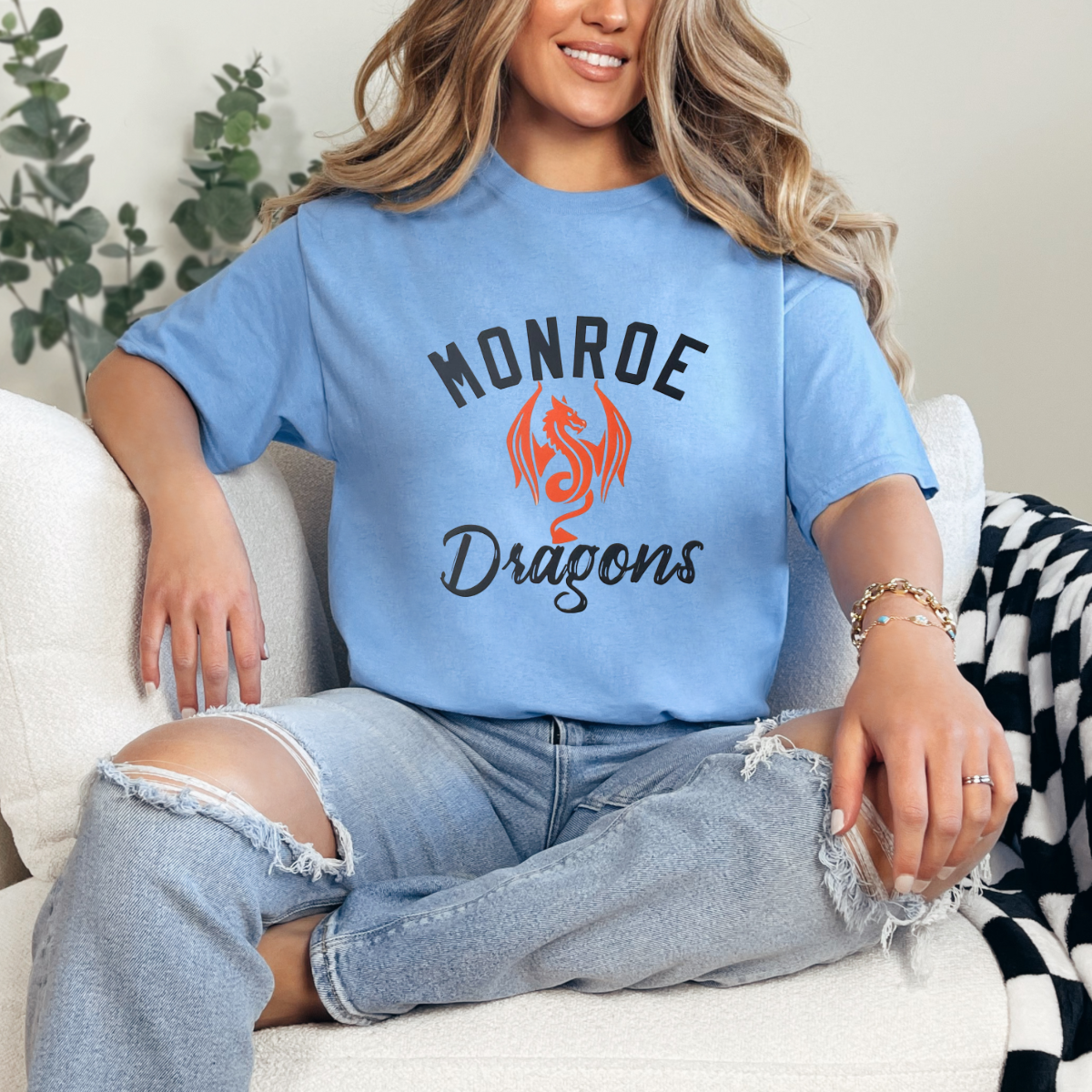 Monroe Dragons W/ Dragon