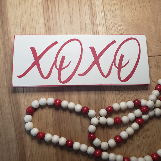 XOXO wood sign